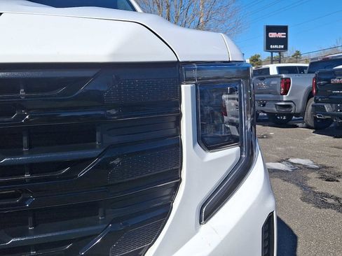 Certified 2024 GMC Sierra 1500 Elevation w/ Elevation Premium Package image 11