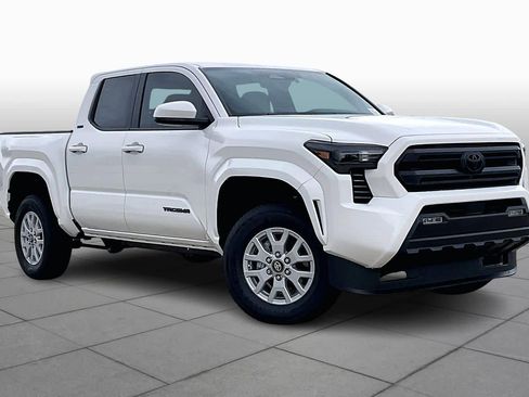 New 2026 Toyota Tacoma SR5 AWD/4WD image 2