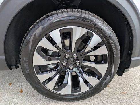 Certified 2026 Ford Explorer Platinum w/ LUX Leather Package image 11