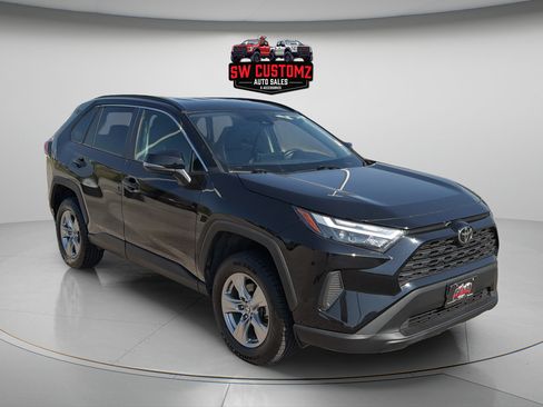 Used 2024 Toyota RAV4 XLE w/ Weather Package AWD/4WD image 1