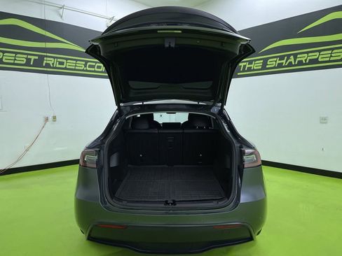 Used 2021 Tesla Model Y Performance image 9