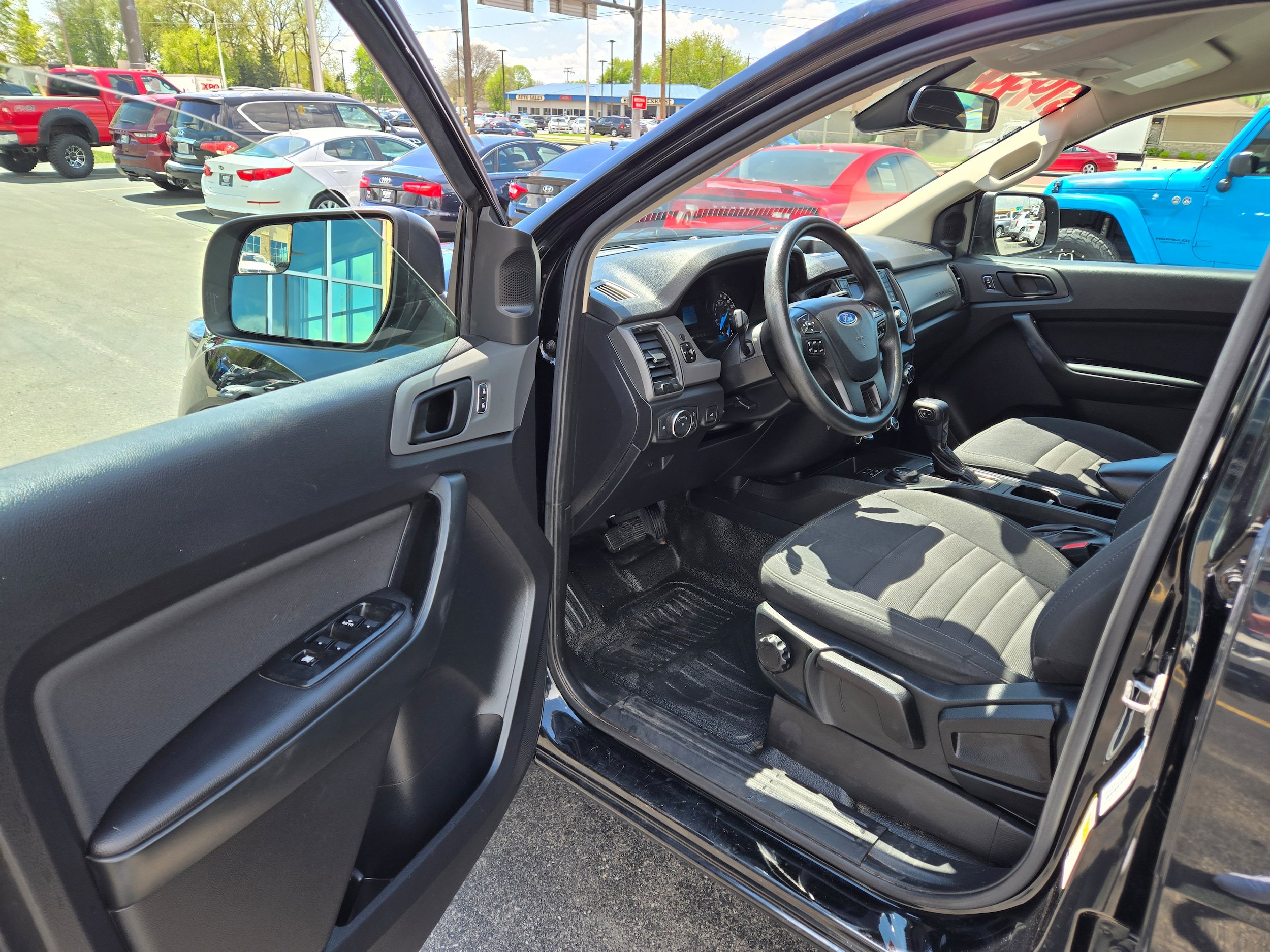 Used 2019 Ford Ranger XL w/ Equipment Group 101A Mid AWD/4WD image 5