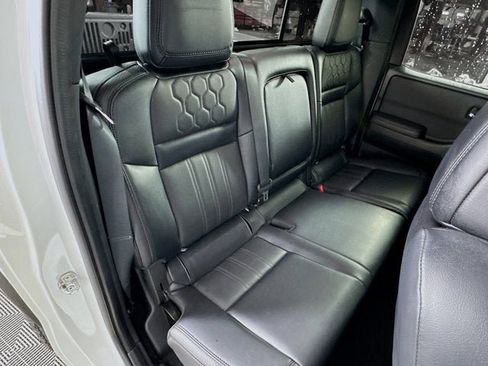 Used 2022 Nissan Frontier PRO-4X w/ Pro-4X Premium Package image 31