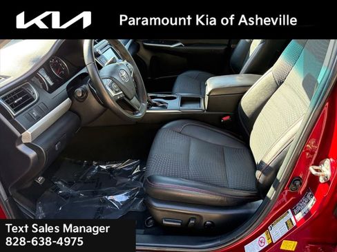 Used 2015 Toyota Camry SE image 17