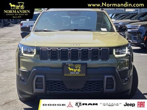 New 2026 Jeep Cherokee Laredo AWD/4WD image 2