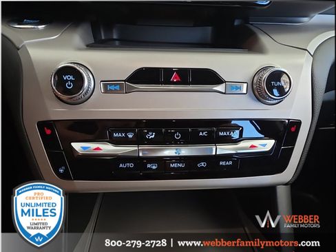 Used 2023 Ford Explorer XLT w/ Equipment Group 202A AWD/4WD image 22