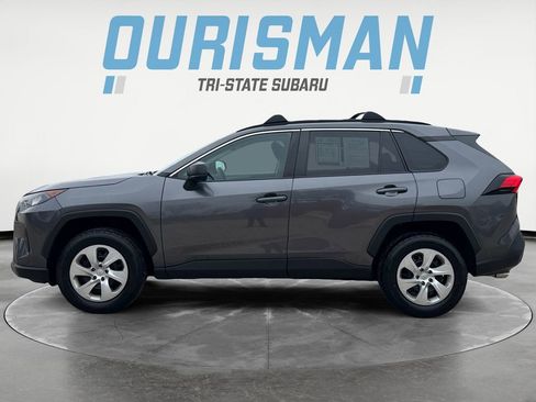 Used 2021 Toyota RAV4 LE image 3