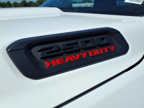 New 2026 RAM 2500 Tradesman AWD/4WD image 18