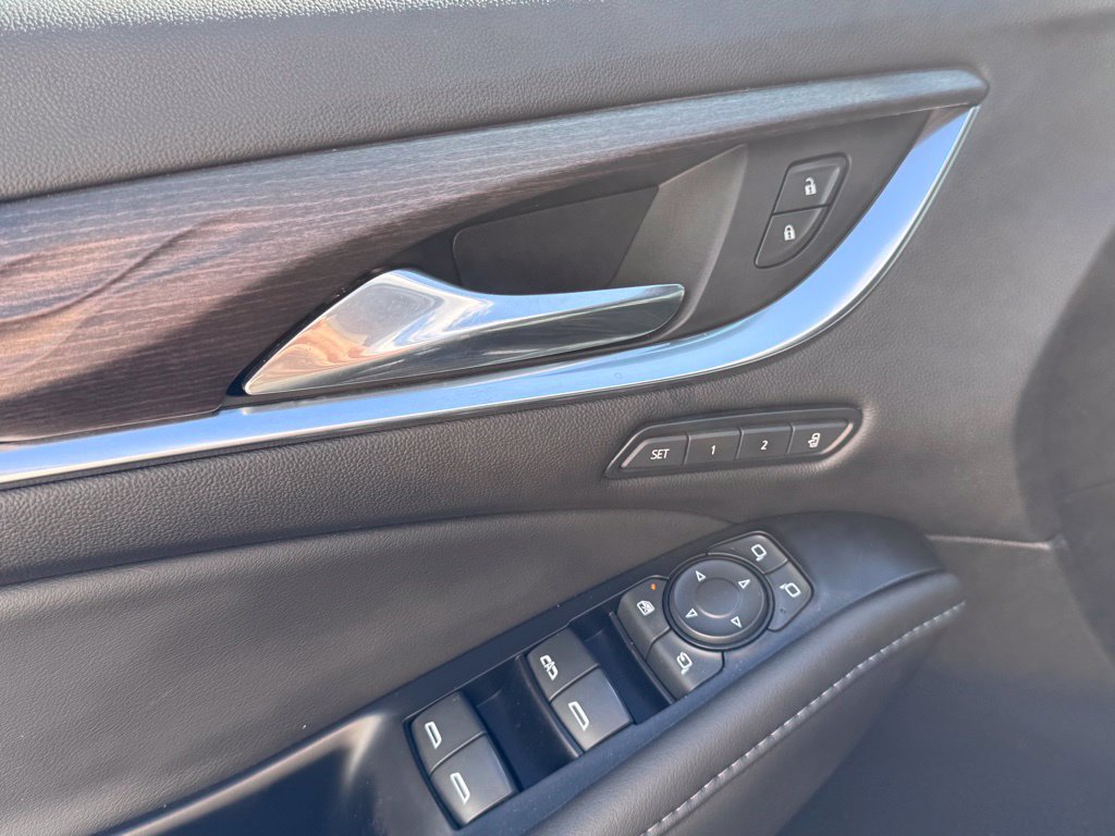 Used 2023 Buick Enclave Avenir w/ Trailering Package, 5000 lbs. AWD/4WD image 10