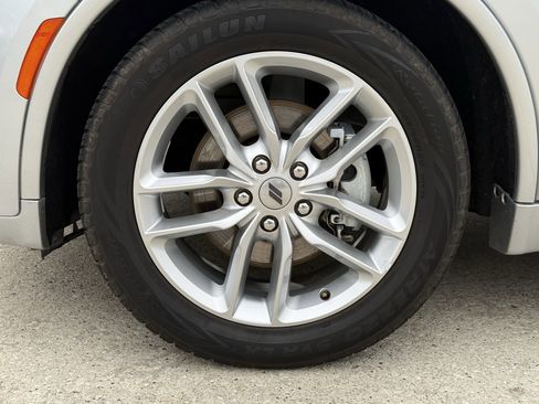 Used 2024 Dodge Durango GT image 12