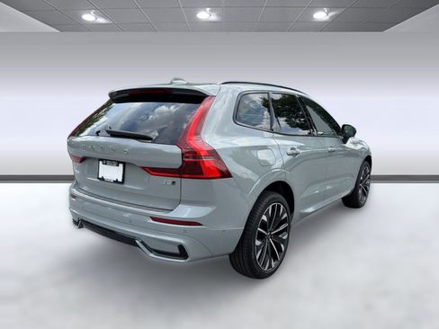New 2026 Volvo XC60 B5 Ultra w/ Protection Package Premier AWD/4WD image 9
