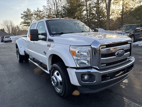 Used 2011 Ford F450 Lariat w/ Lariat Ultimate Pkg image 1
