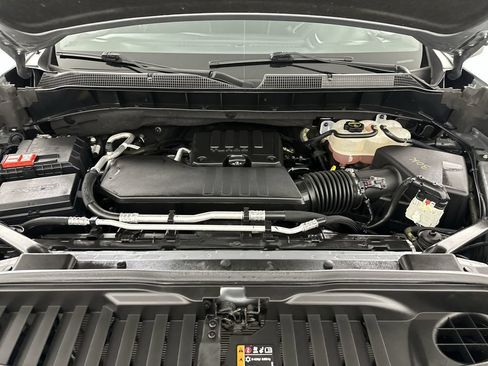 Used 2024 Chevrolet Silverado 1500 LT AWD/4WD image 30