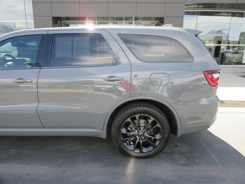 Used 2022 Dodge Durango R/T w/ Blacktop Package AWD/4WD image 5