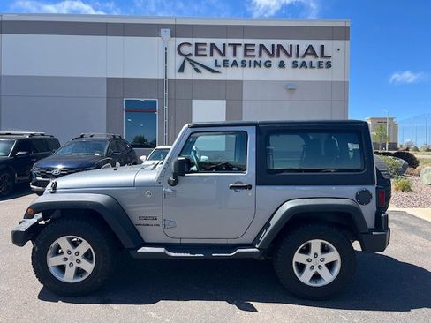 Used 2014 Jeep Wrangler Sport w/ Quick Order Package 24S AWD/4WD image 4