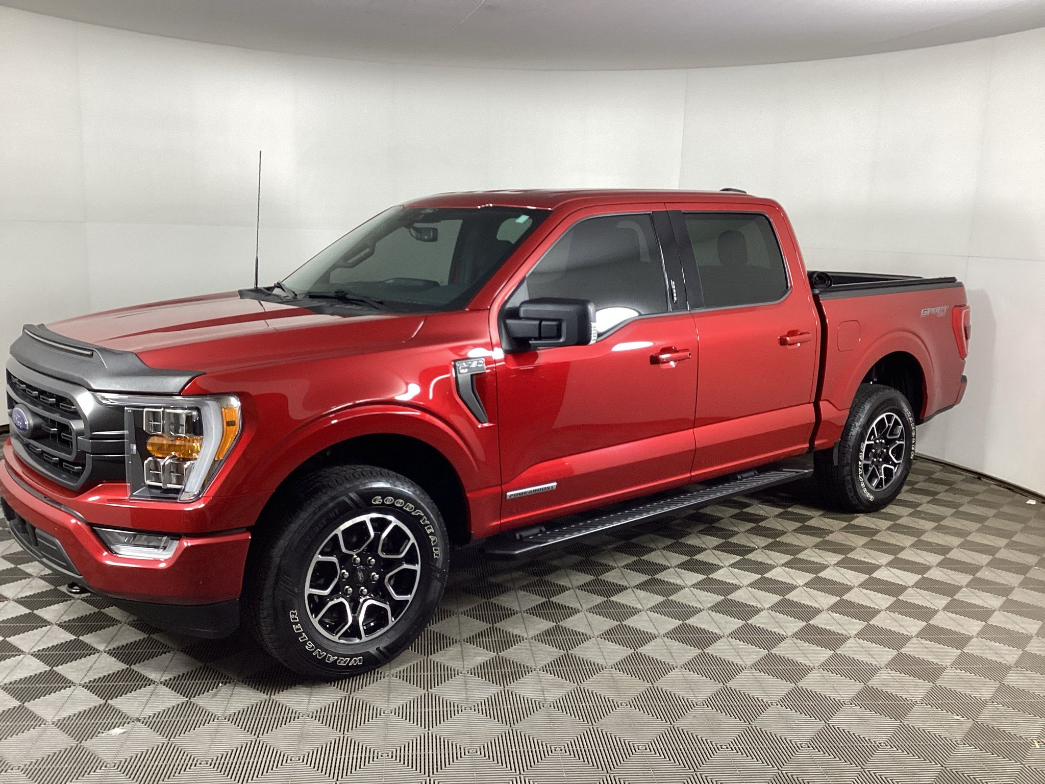 Used 2021 Ford F150 XLT w/ Equipment Group 302A High AWD/4WD image 7