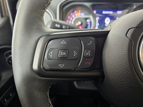 Used 2025 Jeep Gladiator Rubicon w/ Safety Group image 22