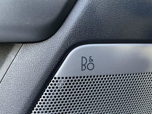 Used 2024 Ford F250 Lariat w/ FX4 Off-Road Package image 32