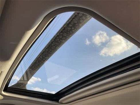 Used 2025 Toyota RAV4 XLE image 15