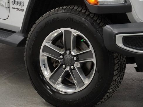 Certified 2019 Jeep Wrangler Unlimited Sahara w/ Cold Weather Group image 5