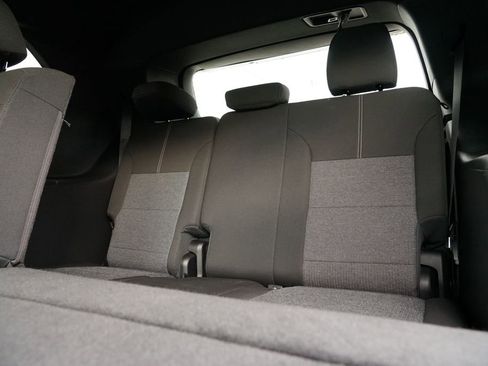 Used 2025 GMC Acadia Elevation image 26