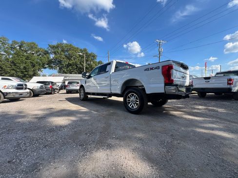 Used 2019 Ford F250 Lariat w/ Lariat Value Package image 39
