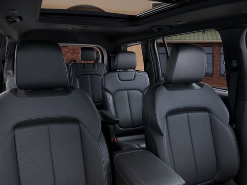 New 2025 Jeep Grand Cherokee L Limited w/ Luxury Tech Group II image 28