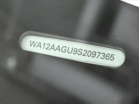 New 2025 Audi Q5 Premium Plus image 25