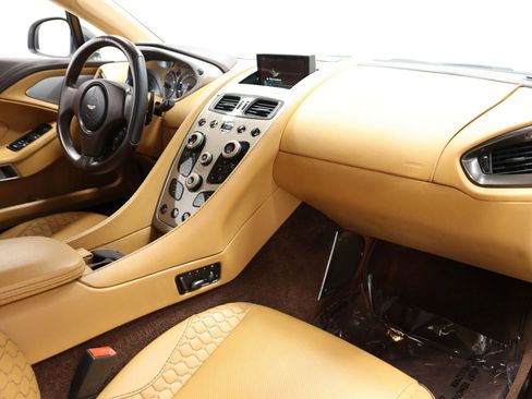 Used 2015 Aston Martin Vanquish Volante RWD image 71