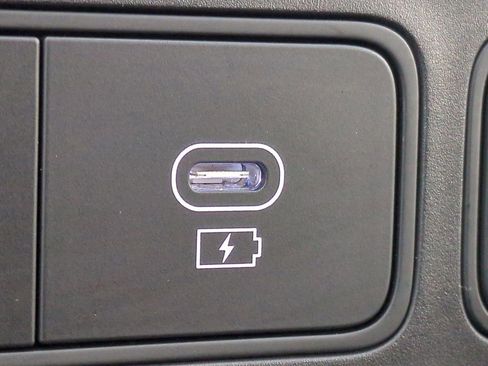 Used 2024 Hyundai Santa Fe Calligraphy image 24