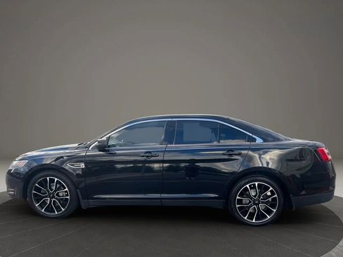 Used 2019 Ford Taurus SEL image 8