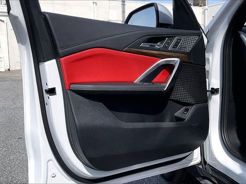 Used 2024 BMW X1 xDrive28i w/ Premium Package image 23