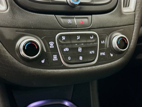 Used 2024 Chevrolet Malibu LT image 23