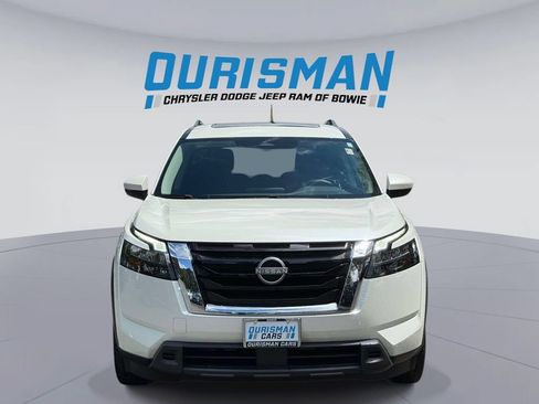 Used 2023 Nissan Pathfinder SV w/ SV Premium Package AWD/4WD image 6