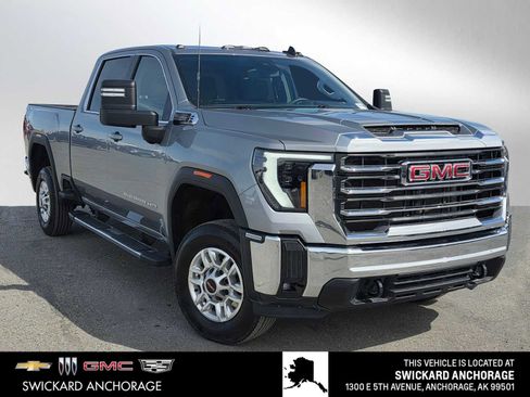 Used 2025 GMC Sierra 2500 SLE w/ SLE Convenience Package AWD/4WD image 1