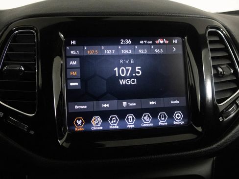 Used 2020 Jeep Compass Limited image 22