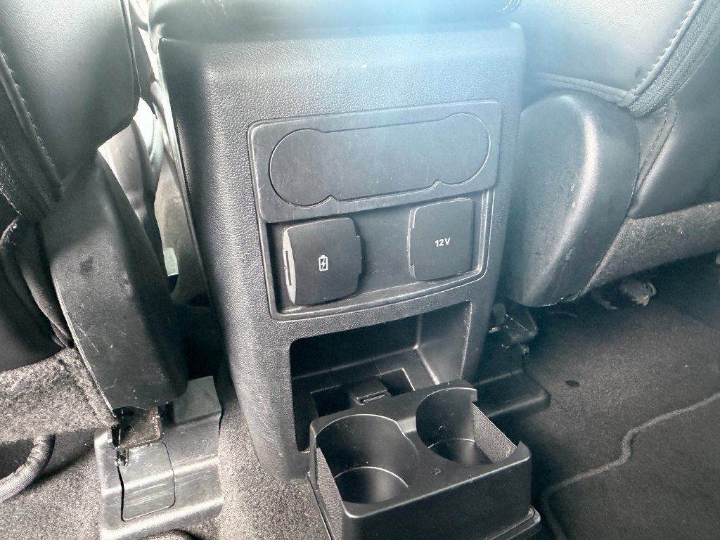 Used 2023 Ford Explorer XLT w/ Equipment Group 202A RWD image 11
