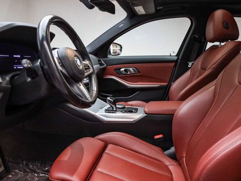 Used 2022 BMW 330i Sedan w/ M Sport Package image 19