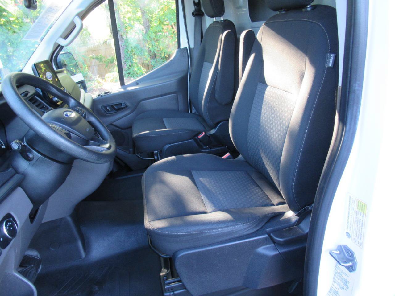 Used 2020 Ford Transit 150 Low Roof RWD image 10