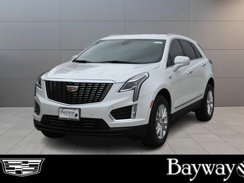 New 2026 Cadillac XT5 Luxury w/ LPO, Floor Liner Package image 1