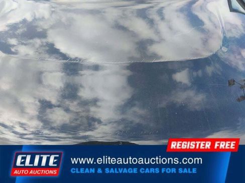 Used 2017 Kia Soul + image 11