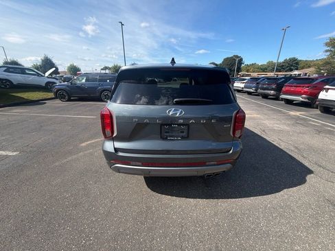 Certified 2025 Hyundai Palisade SEL AWD/4WD image 4