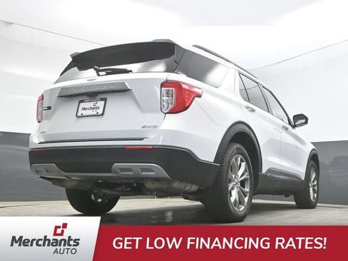 Used 2022 Ford Explorer XLT w/ Equipment Group 202A AWD/4WD image 35
