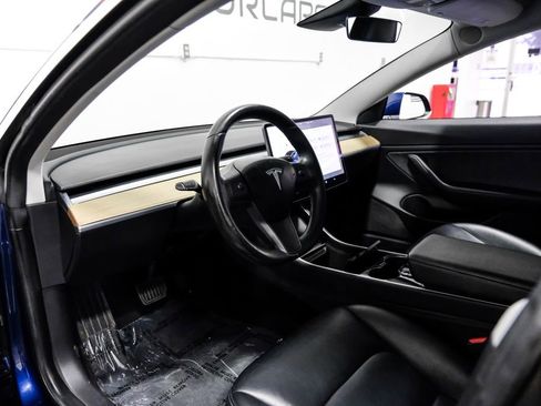 Used 2018 Tesla Model 3 Long Range image 3