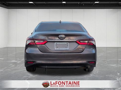 Used 2023 Toyota Camry LE image 7