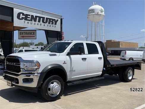 Used 2021 RAM 5500 Tradesman w/ Chrome Appearance Group RWD image 1