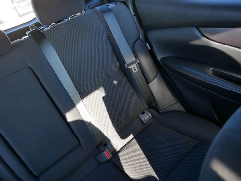 Used 2021 Nissan Rogue Sport S image 14