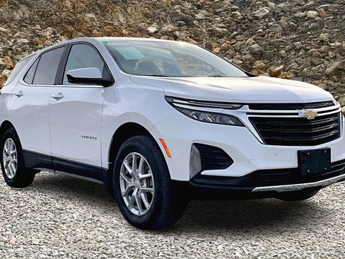 Used 2023 Chevrolet Equinox LT w/ LPO, Floor Liner Package image 10