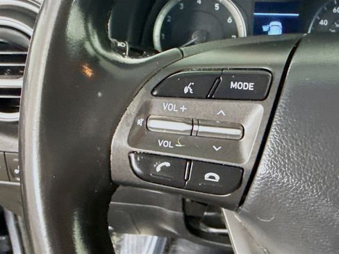 Used 2018 Hyundai Kona Limited image 14