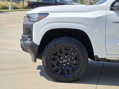 New 2026 Chevrolet Colorado W/T w/ WT Custom Package AWD/4WD image 9